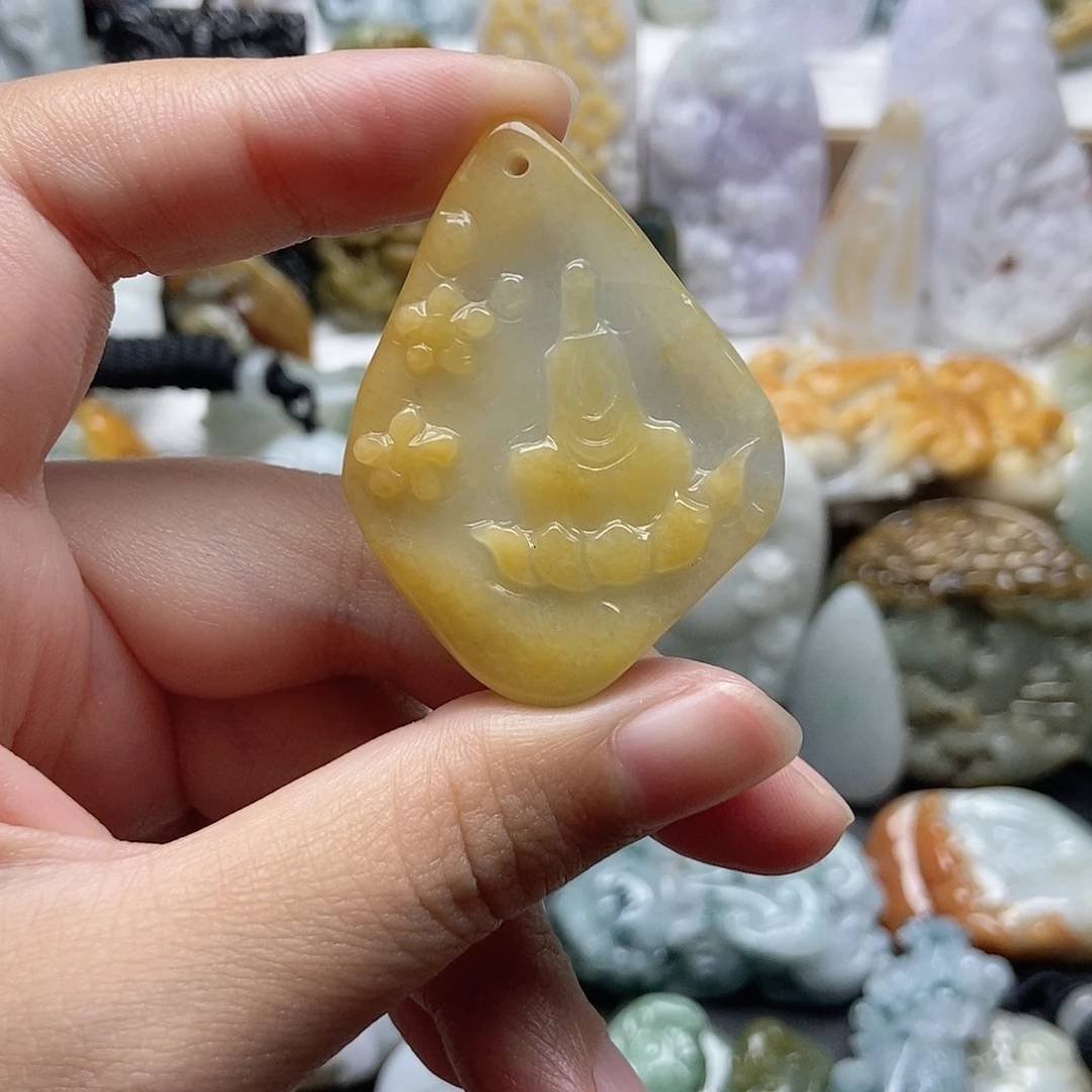 翡翠未镶嵌颈饰翡翠