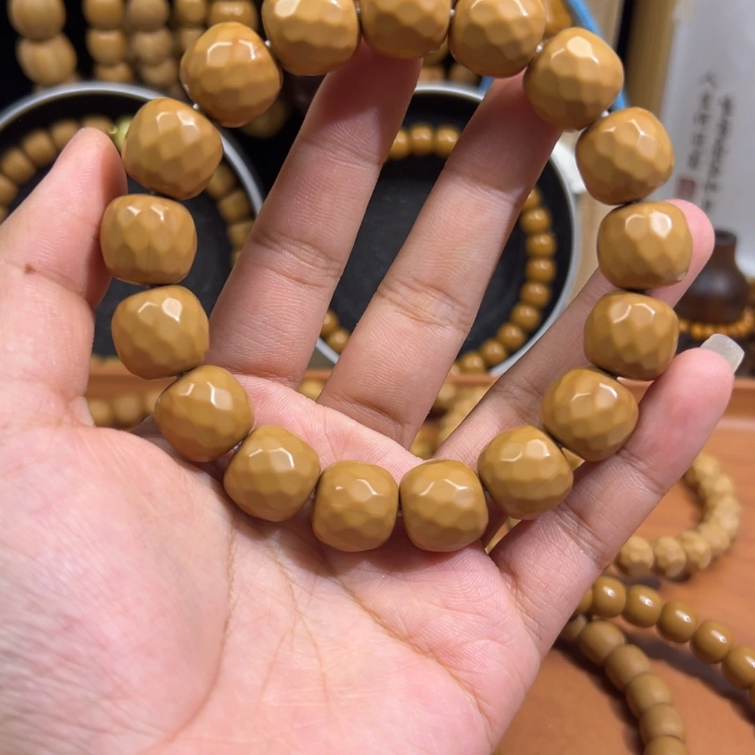 吊坠猴头核桃大钻石面全品无暇14+mm