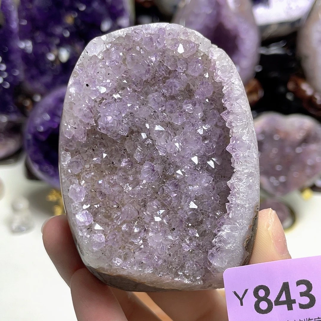 未镶嵌紫晶摆件带窝窝仙紫晶震