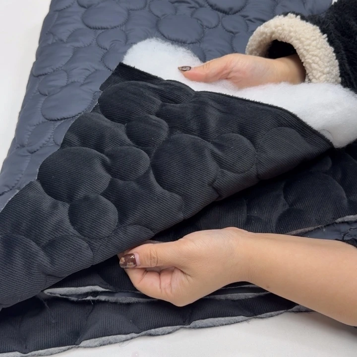 无纺布2米夹棉面料