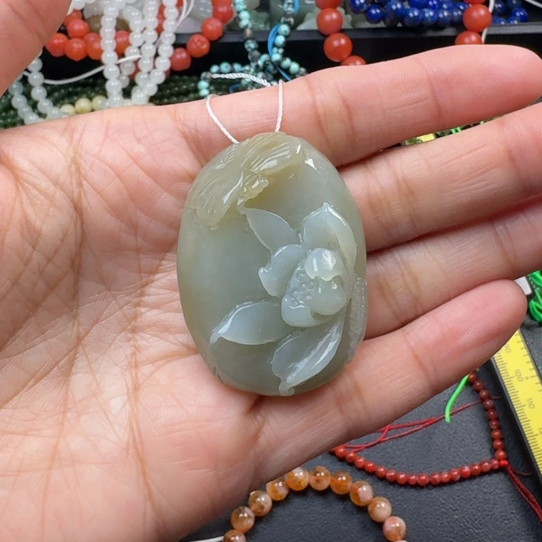 和田玉未镶嵌珠宝奇石