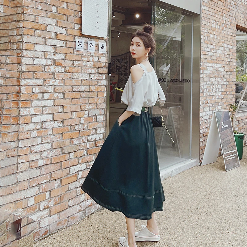 假两件露肩连衣裙女2025年夏季新款通勤茶歇气质慵懒风时尚长裙子