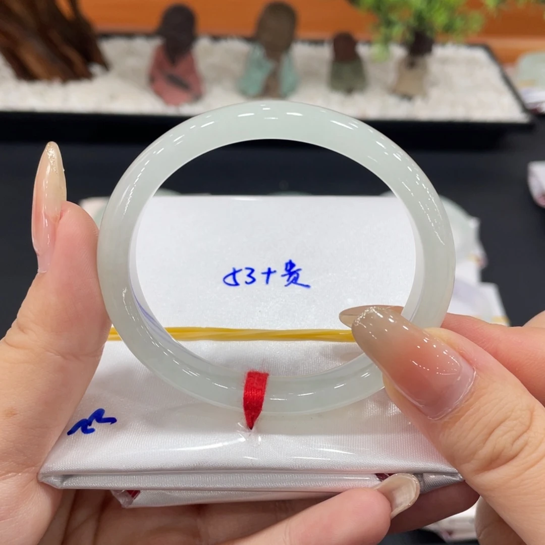 未镶嵌手镯翡翠缅甸天然翡翠手镯