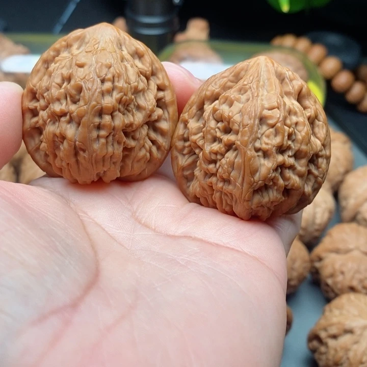 把件文玩核桃虎头王