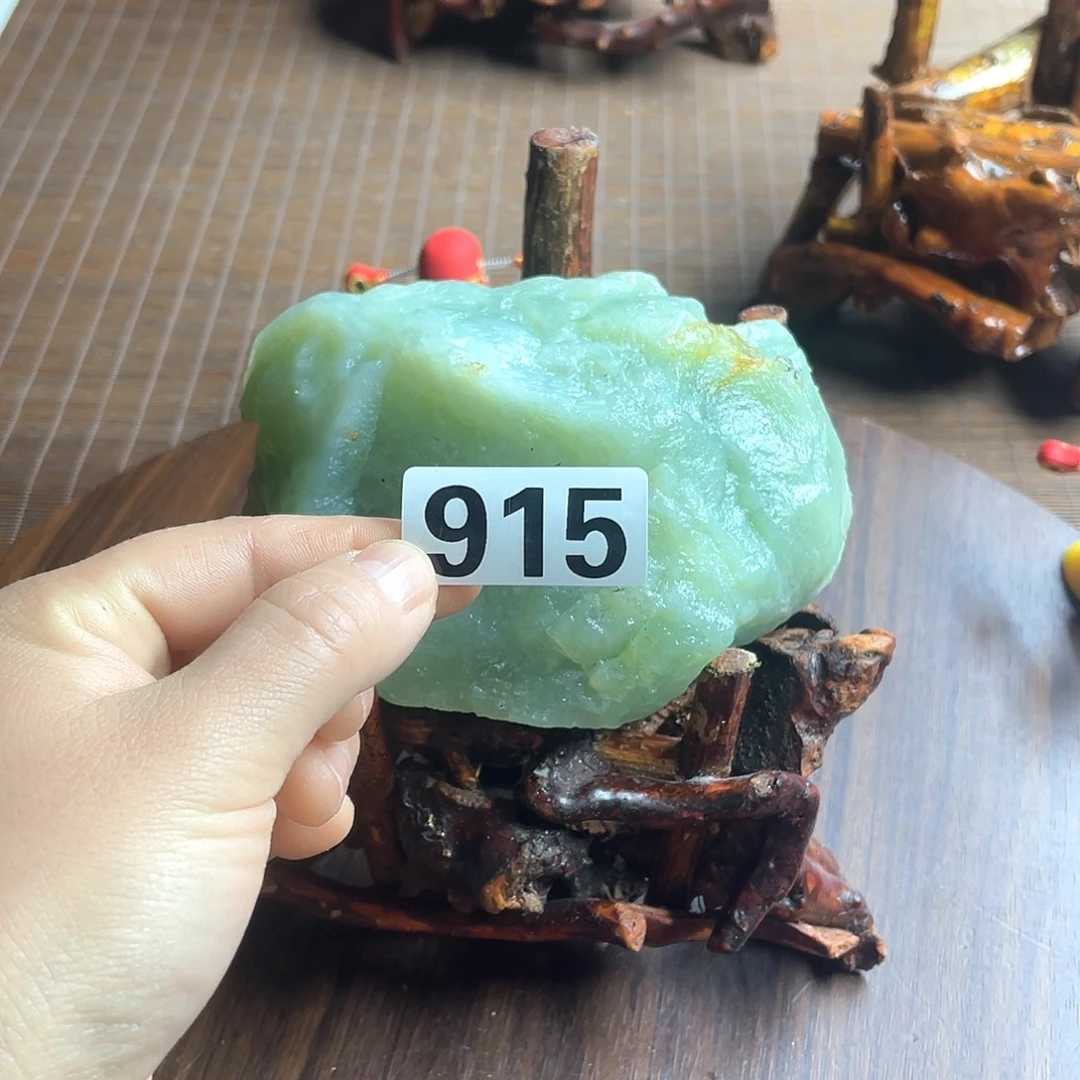 山***川蛇纹石玉未镶嵌珠宝奇石