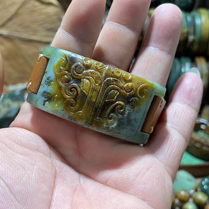 岫岩河磨玉（透闪石质玉）未镶嵌挂件