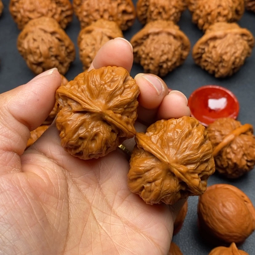 【闪购商品】文玩核桃把件c*。核桃