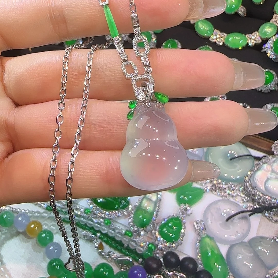 翡翠18K金镶嵌戒指