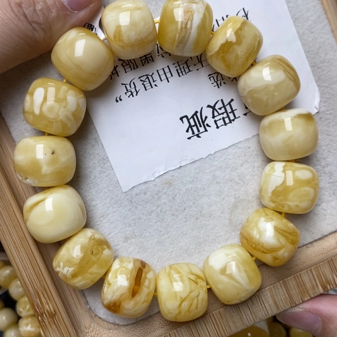 琥珀未镶嵌珠宝奇石88