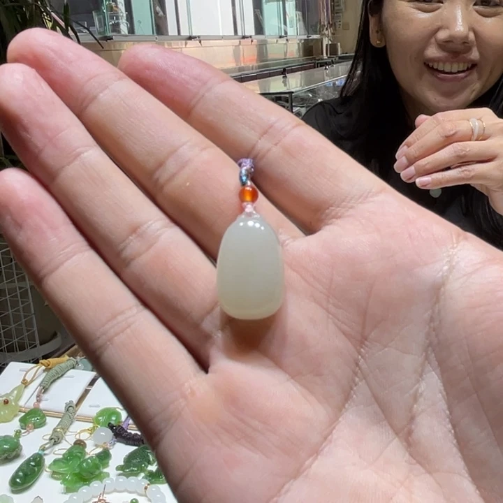 颈饰未镶嵌和田玉
