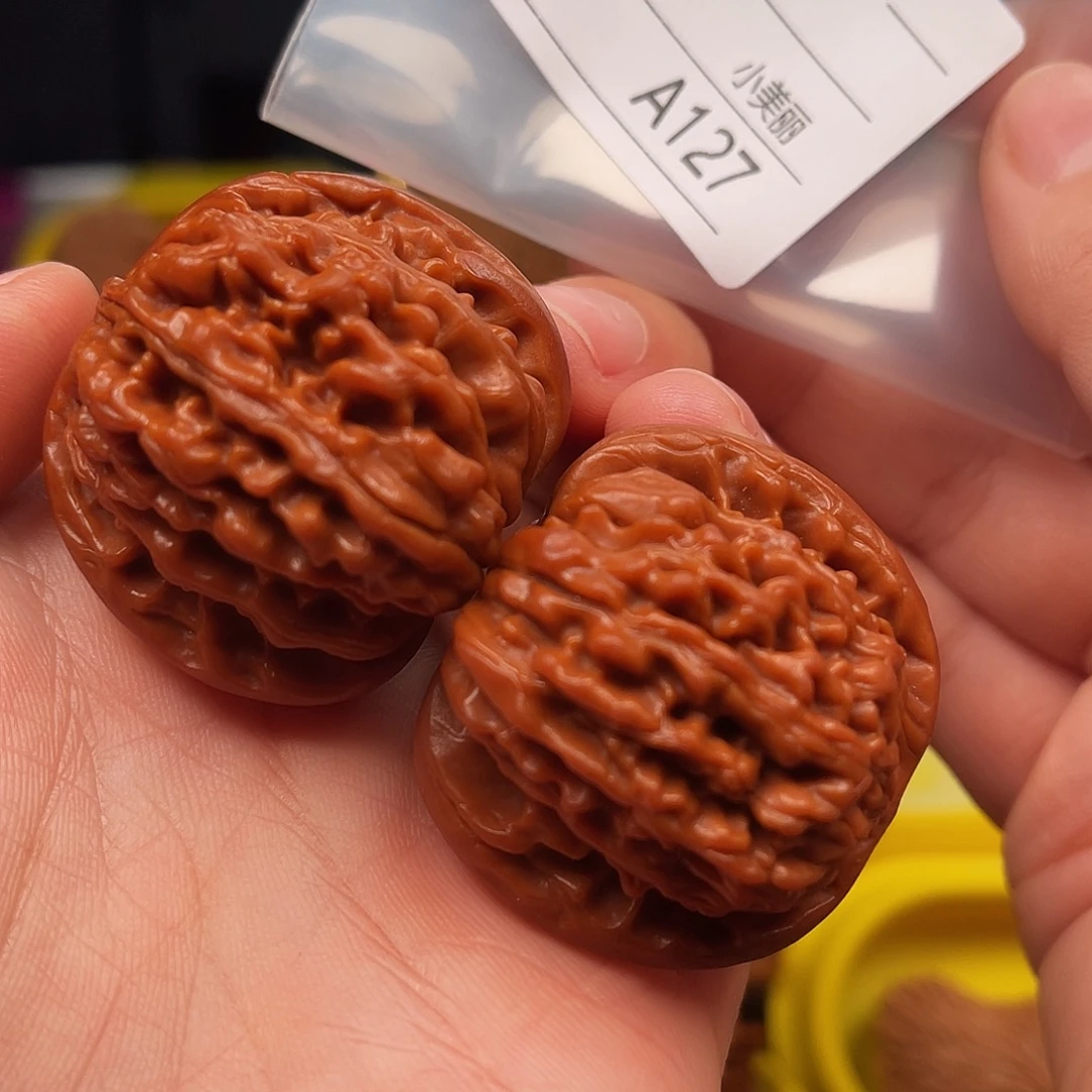 细***流吊坠文玩核桃louzi