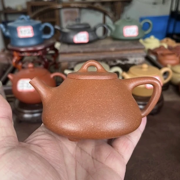 宜兴紫砂红降坡半手工子冶石瓢