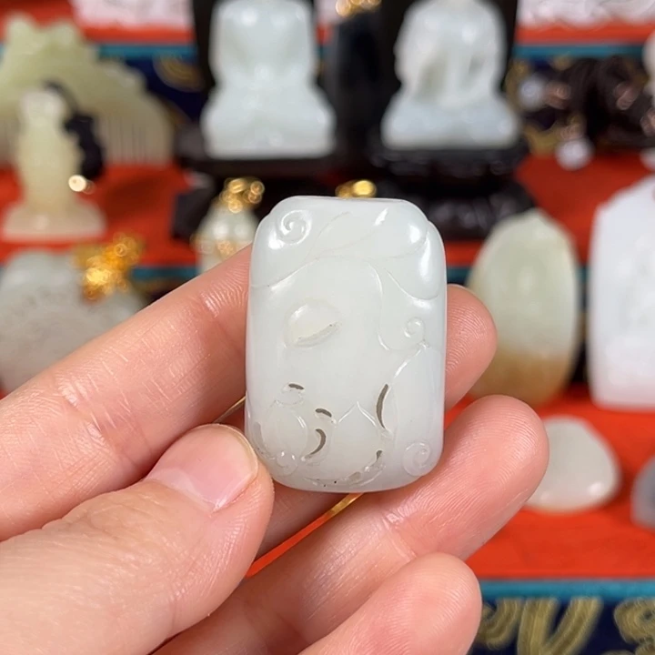 和田玉（糖玉）未镶嵌颈饰