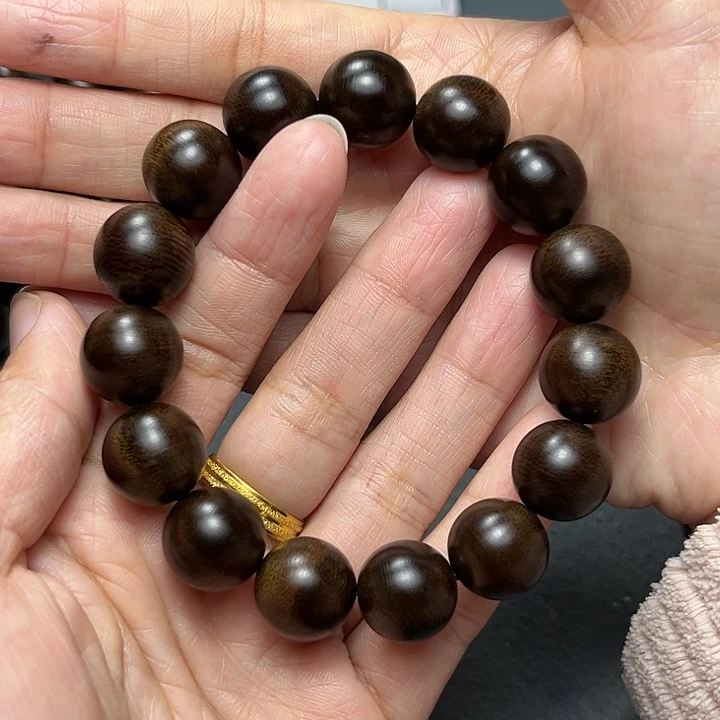 沉香手串白棋玉化