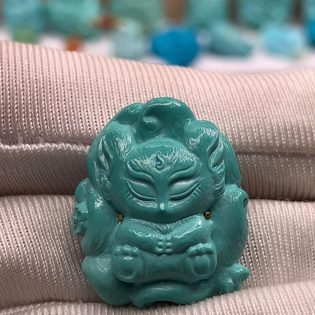 绿松石未镶嵌颈饰