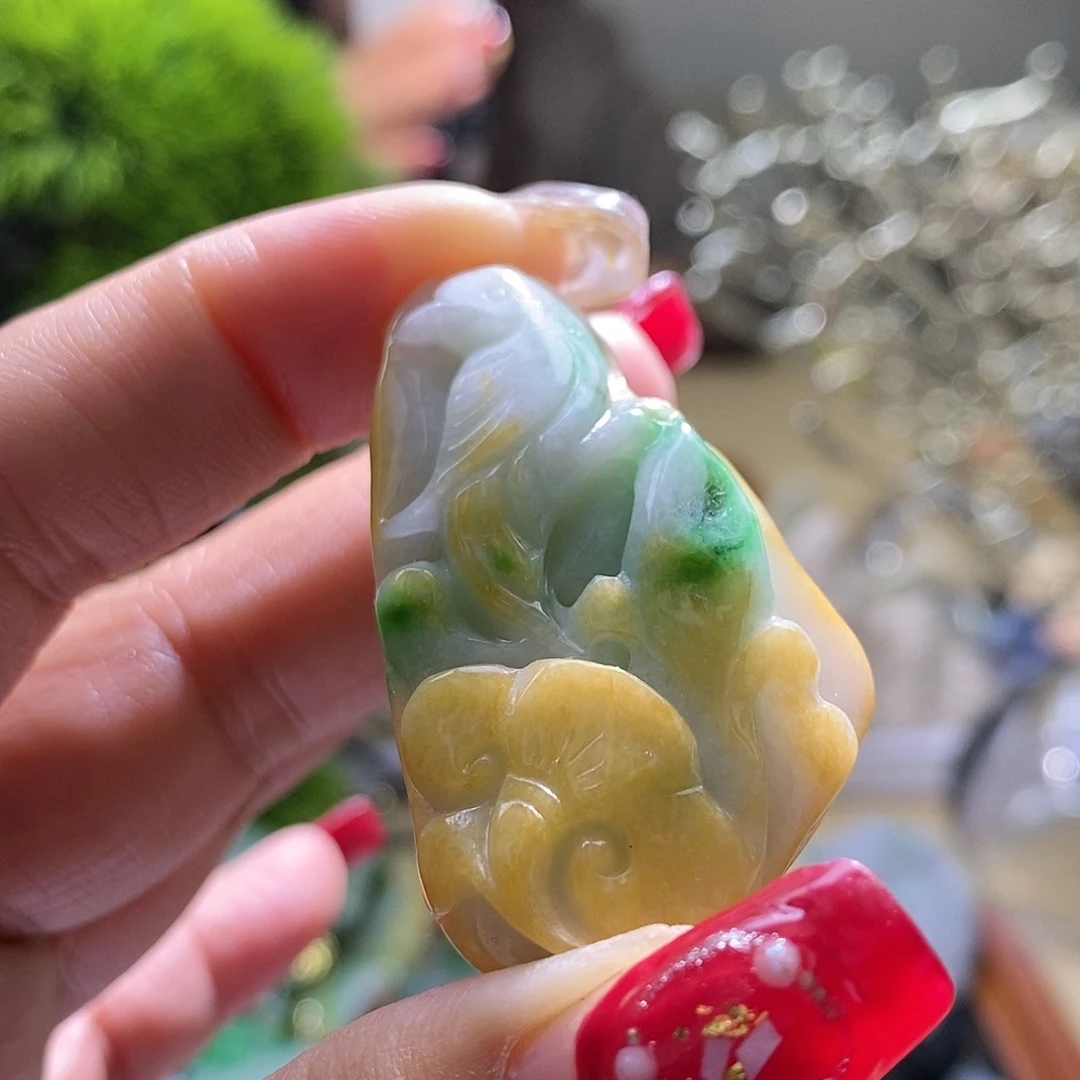 【闪购商品】翡翠颈饰未镶嵌喜上眉梢