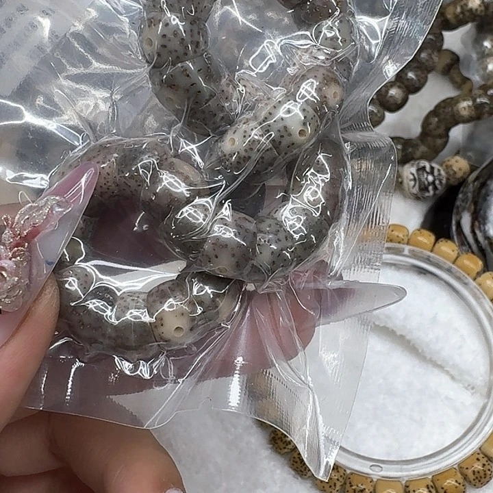 星月菩提手串427荣耀灰星月菩提猪大肠10单圈