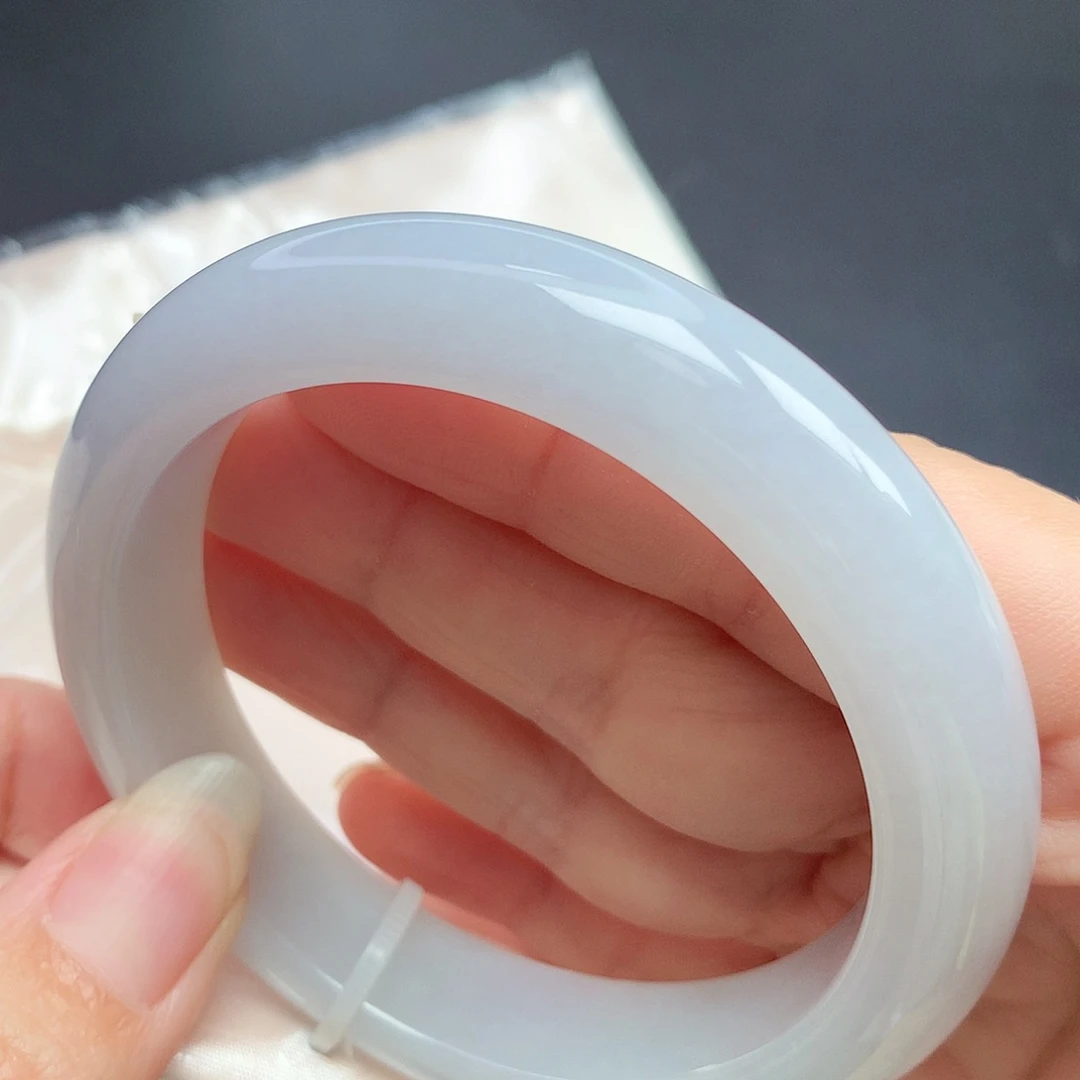 翡翠未镶嵌手镯56圈口