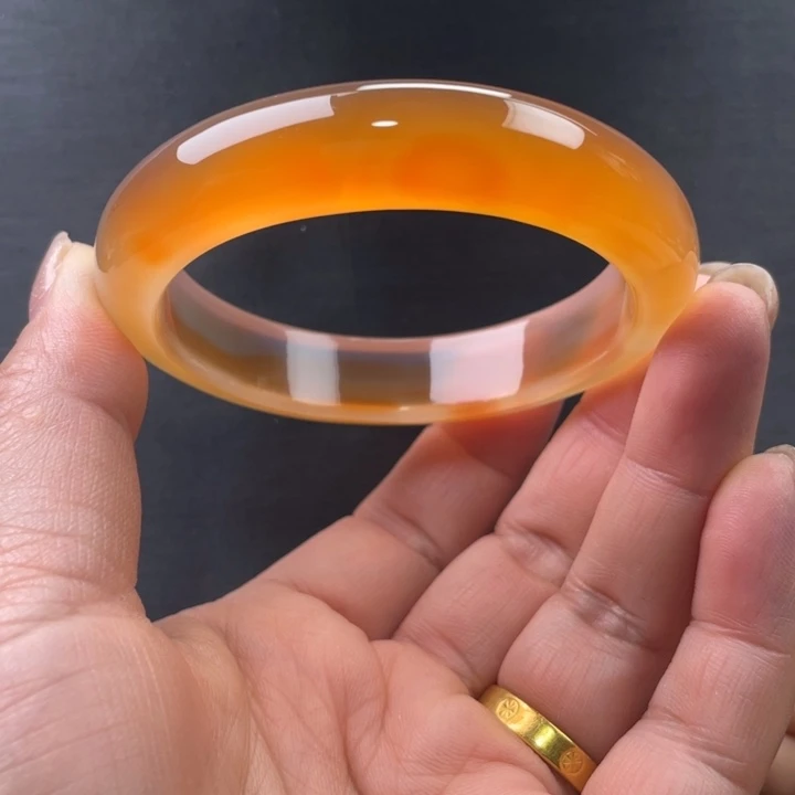 玛瑙/玉髓未镶嵌手镯57.4