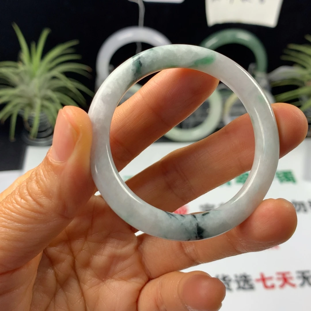 翡翠未镶嵌手镯98。42.9圈