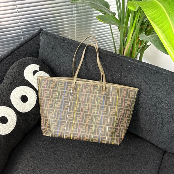 95新 FENDI/芬迪 老花彩线单肩托特包xm