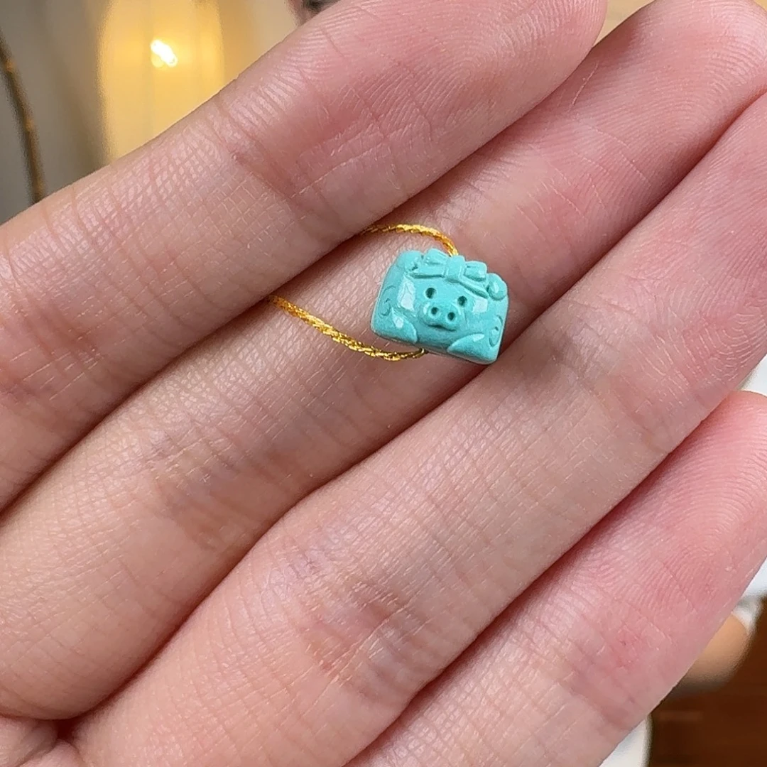 绿松石未镶嵌珠宝奇石