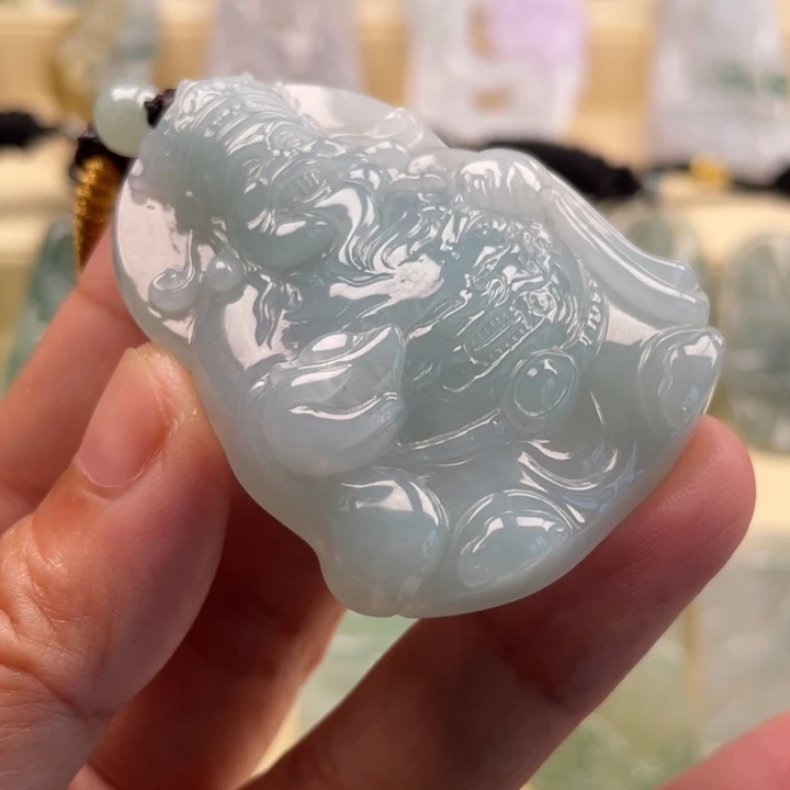 颈饰未镶嵌翡翠玉