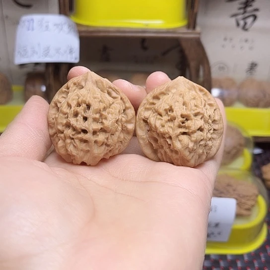 文玩核桃吊坠官帽