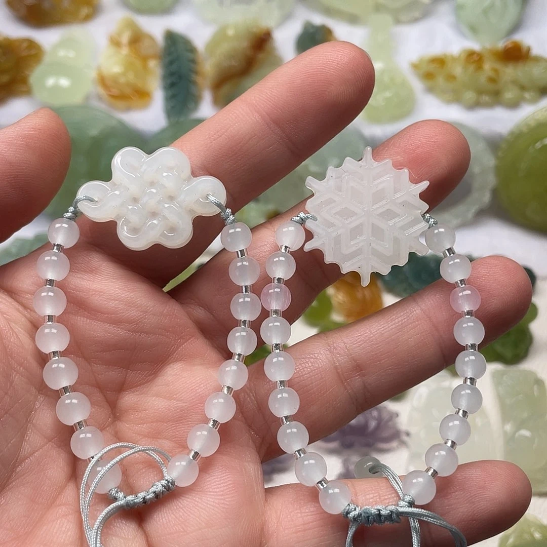 蛇纹石玉未镶嵌颈饰