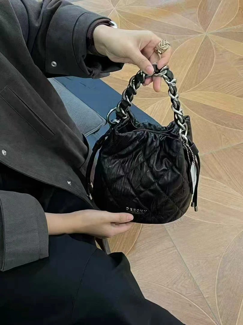 8050款真皮百搭单肩包      CSZ