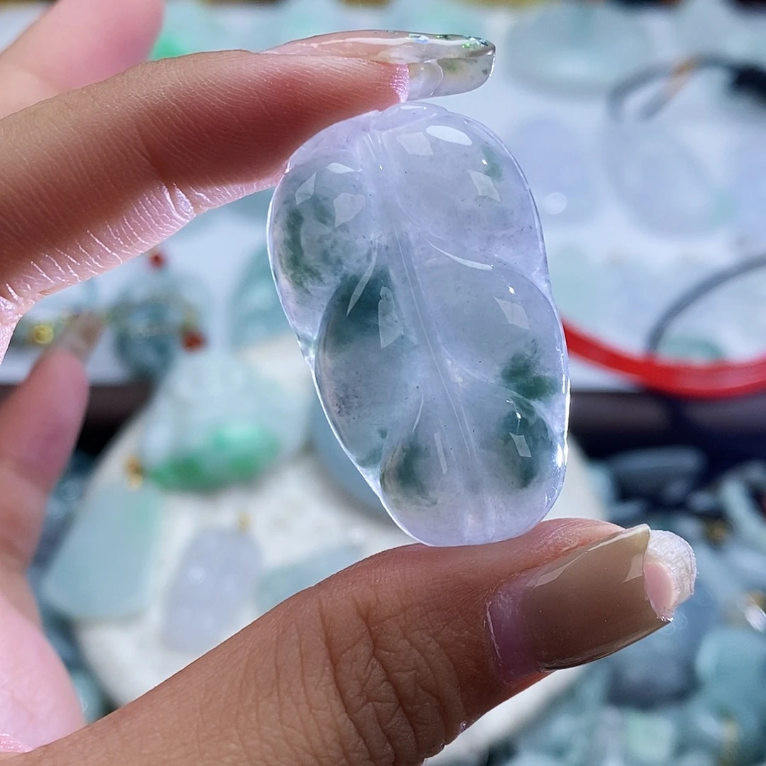 翡翠未镶嵌颈饰2636