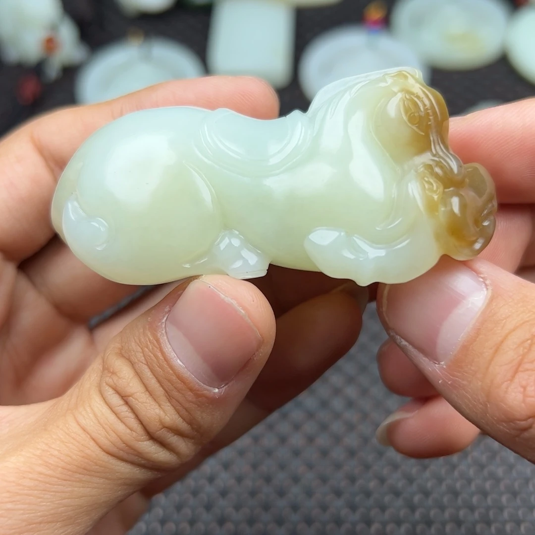 和田玉挂件未镶嵌