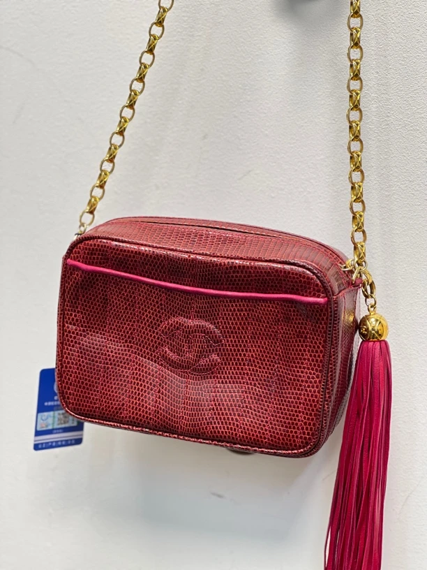95新 Chanel/香奈儿 夏七中古/Chanel 红金稀有皮斜挎包/A161