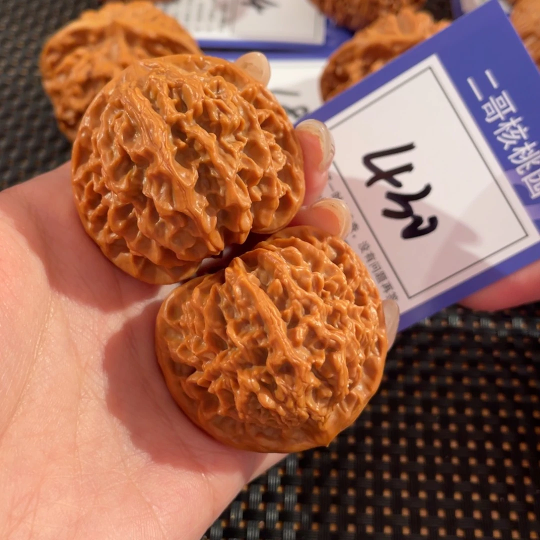 文玩核桃把件430号42尺花莲