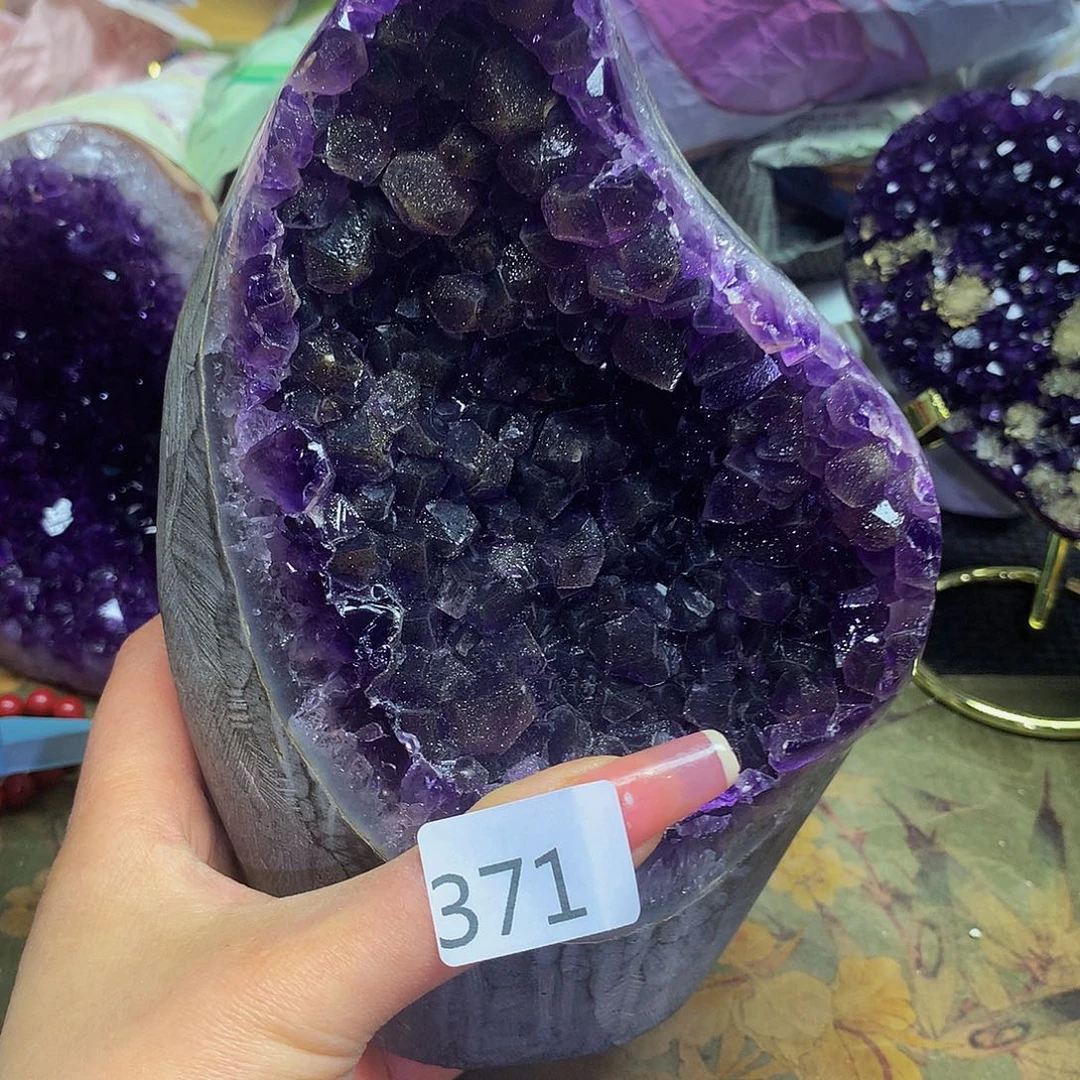 紫晶大型摆件（非配饰）未镶嵌