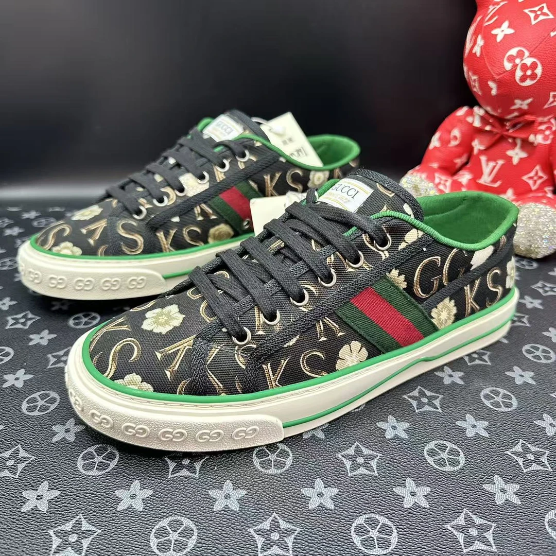 95新 GUCCI/古驰 黑色花卉帆布1977板鞋40.5欧码 ddm3191