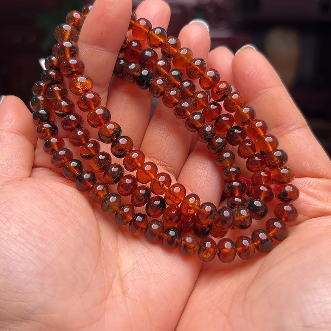 琥珀裸石未镶嵌7*7抚顺琥珀20522。多样性发其一