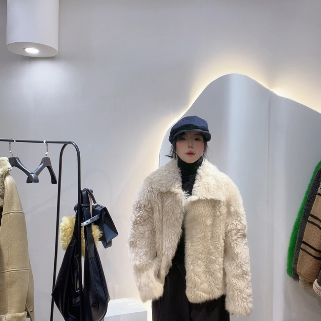 真皮皮毛一体外套222–3367/115斤内