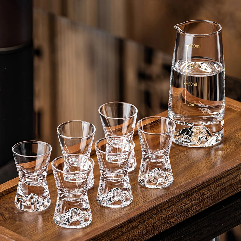 高级感冰山白酒杯套装家用高颜值酒盅爆款2025新款小酒杯子分酒器