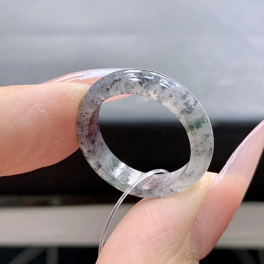 15号 冰乌鸡飘绿细版型水润翡翠戒圈 内径17.4-5.0-3.1