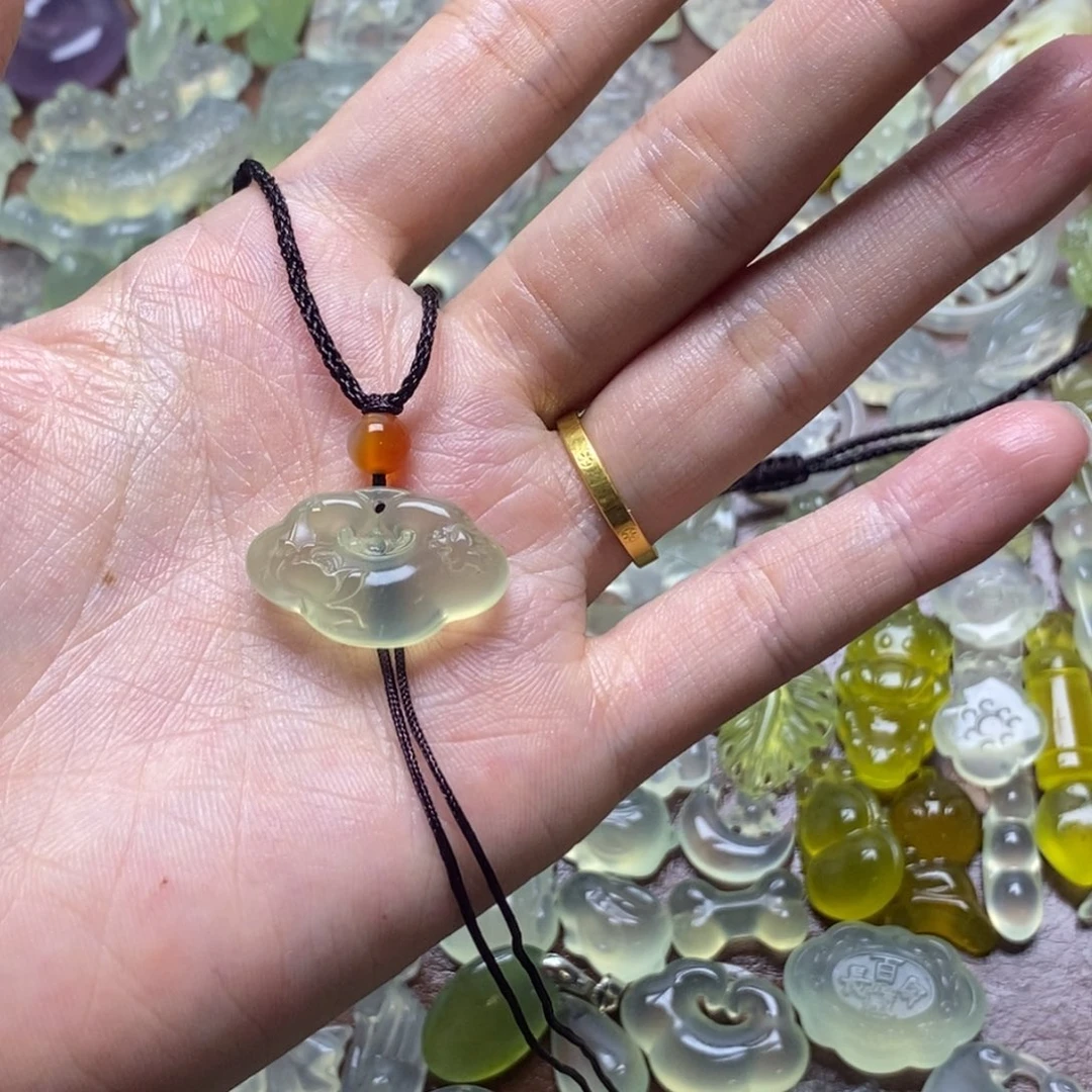 蛇纹石玉合金项链