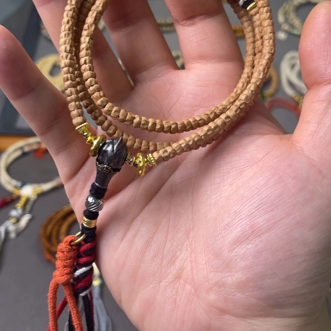 柏香籽/百香籽吊坠是**啊柏香籽