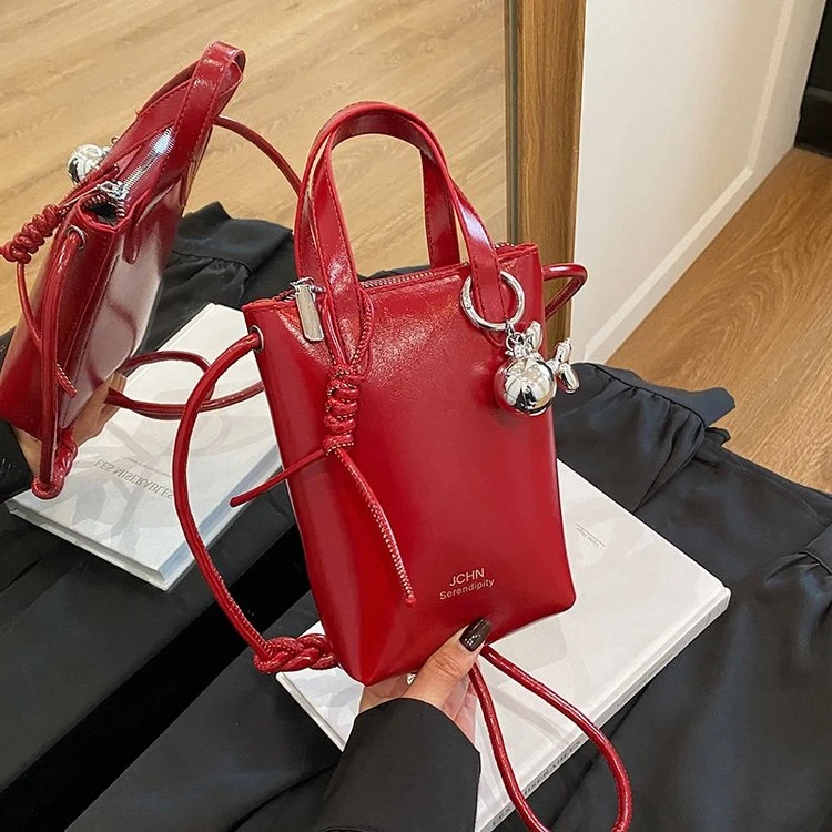 网红红色洋气薯条包包女轻奢时尚爆款手机包百搭手提单肩斜挎包女