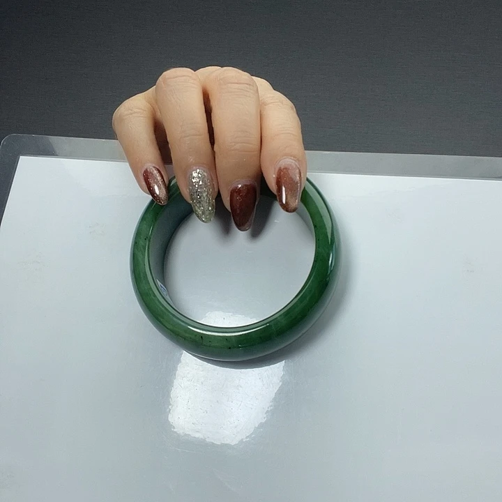 用***3和田玉未镶嵌手镯