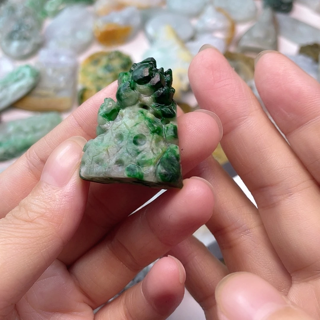 定制翡翠未镶嵌翡翠