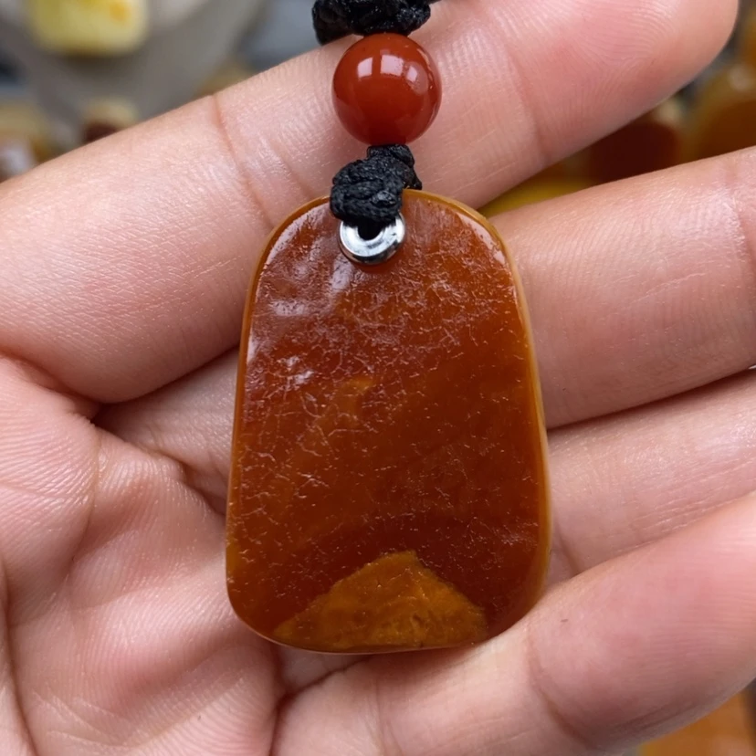 【闪购商品】琥珀颈饰未镶嵌