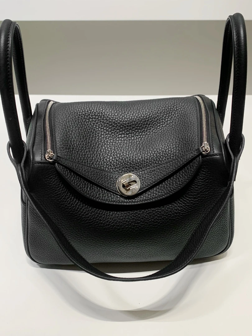 99新 Hermes/爱马仕 HIHI/ 黑银Lindy26 W刻/11803093
