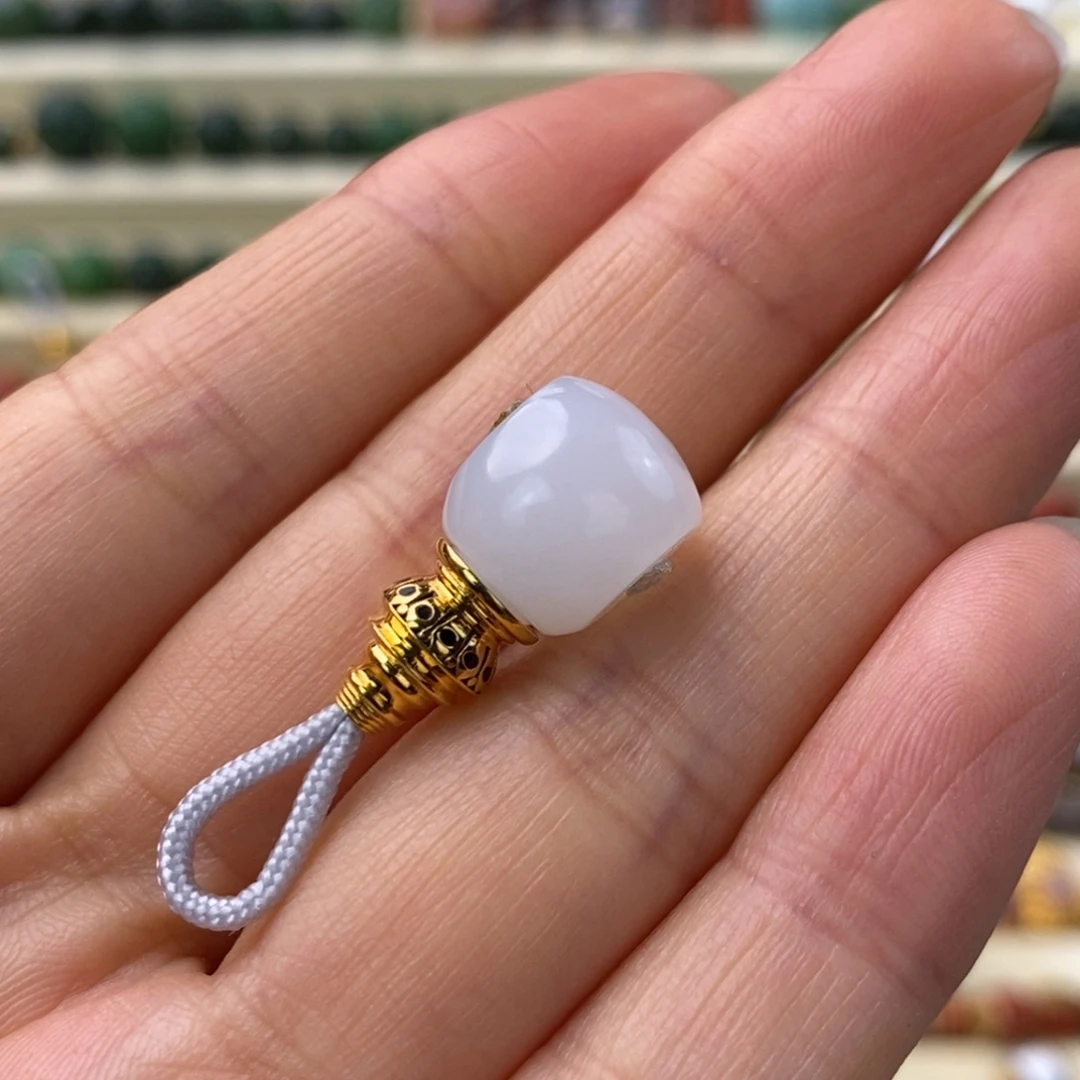 和田玉18K金镶嵌颈饰