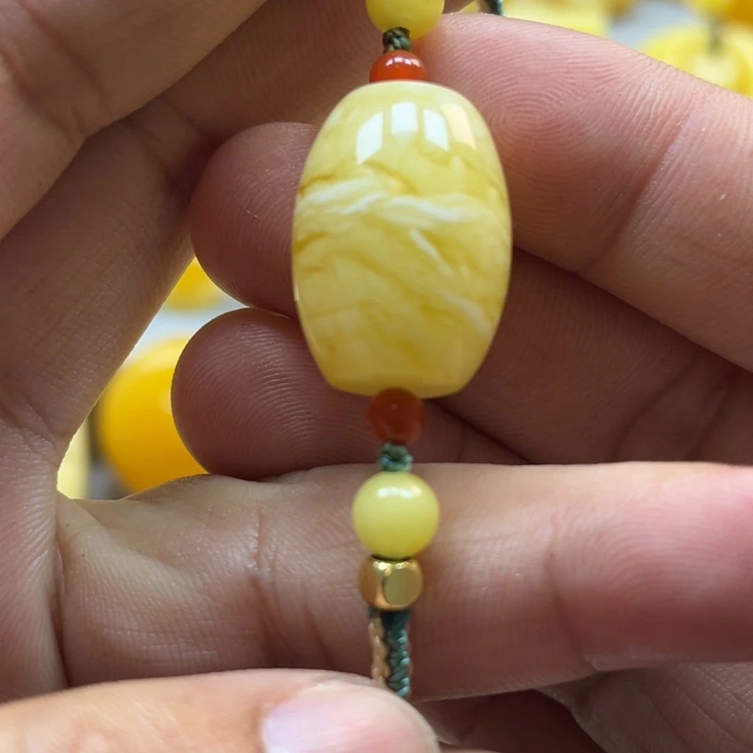 蜜蜡珠宝奇石未镶嵌