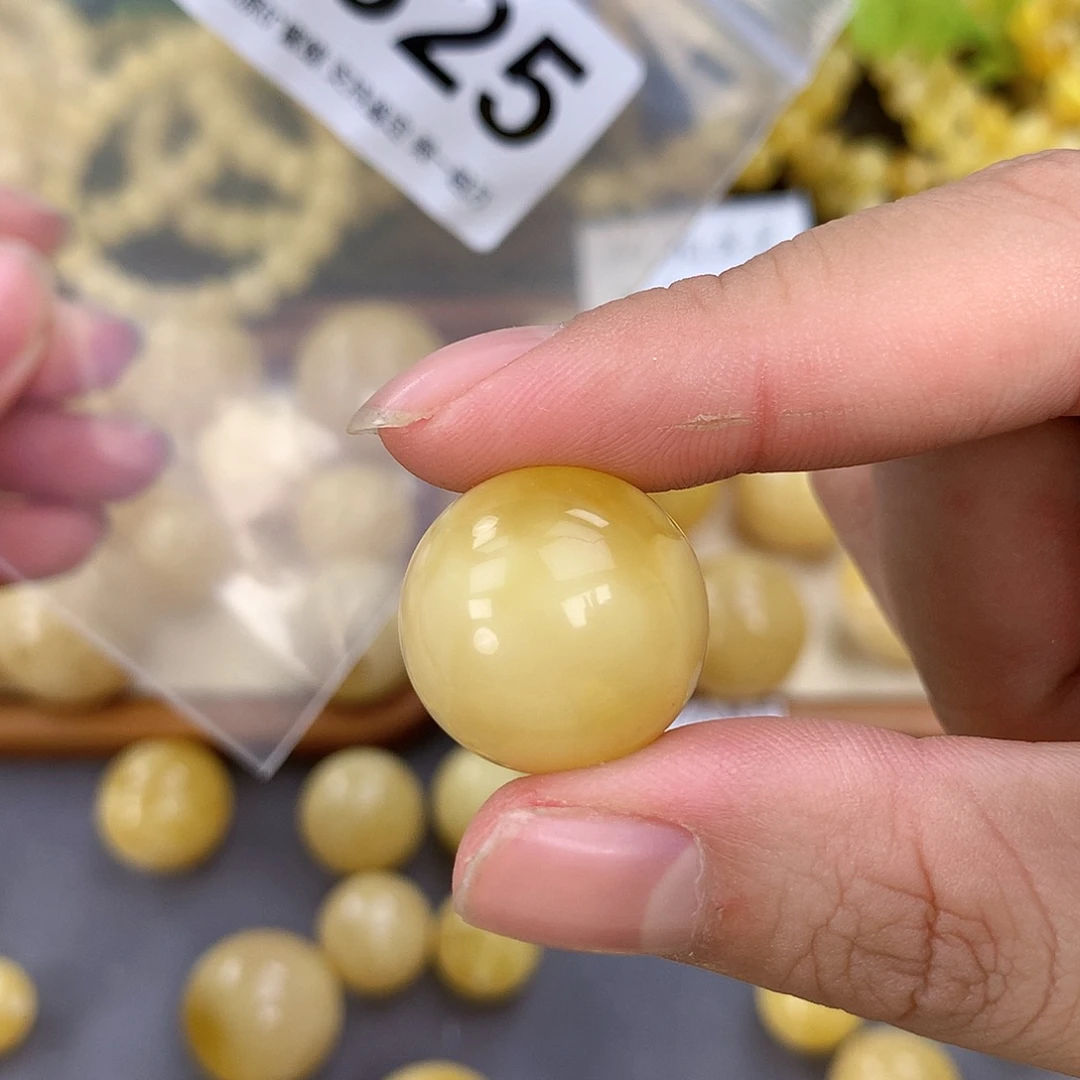 蜜蜡未镶嵌珠宝奇石19.7